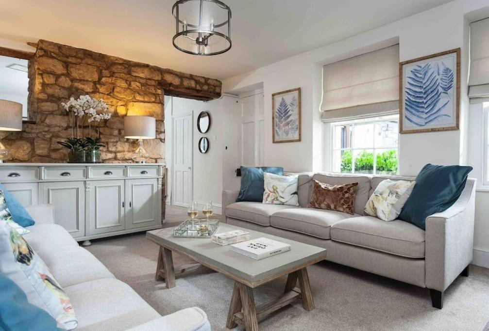 A Beautiful Cotswolds Cottage In Stroud Stroud  Eksteriør billede